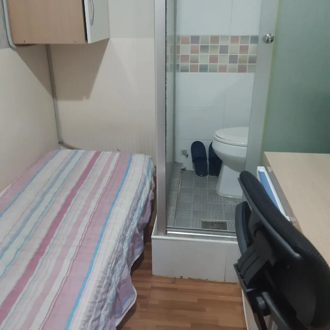 Happy House Hostel Seoul 0*,  South Korea