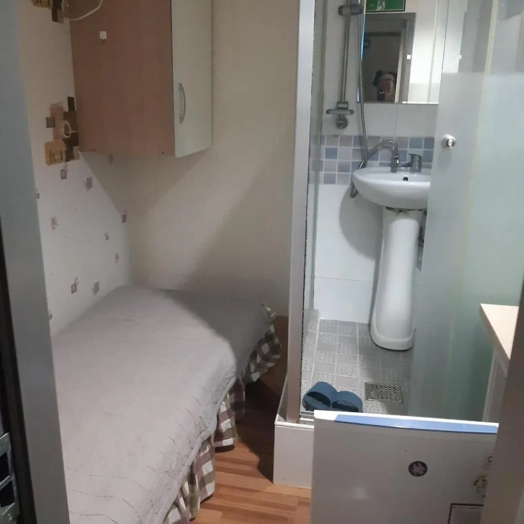 Happy House Hostel Seoul